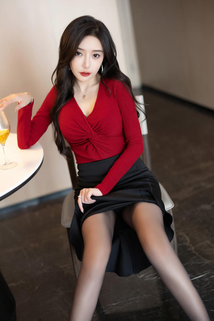 陪领导应酬不同段位的人点菜